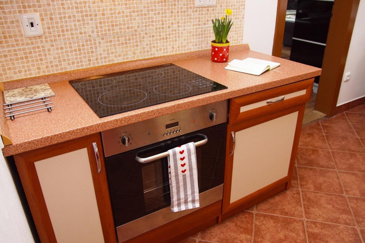 Luxusni Apartman Nmnm Family Nove Mesto na Morave Bagian luar foto